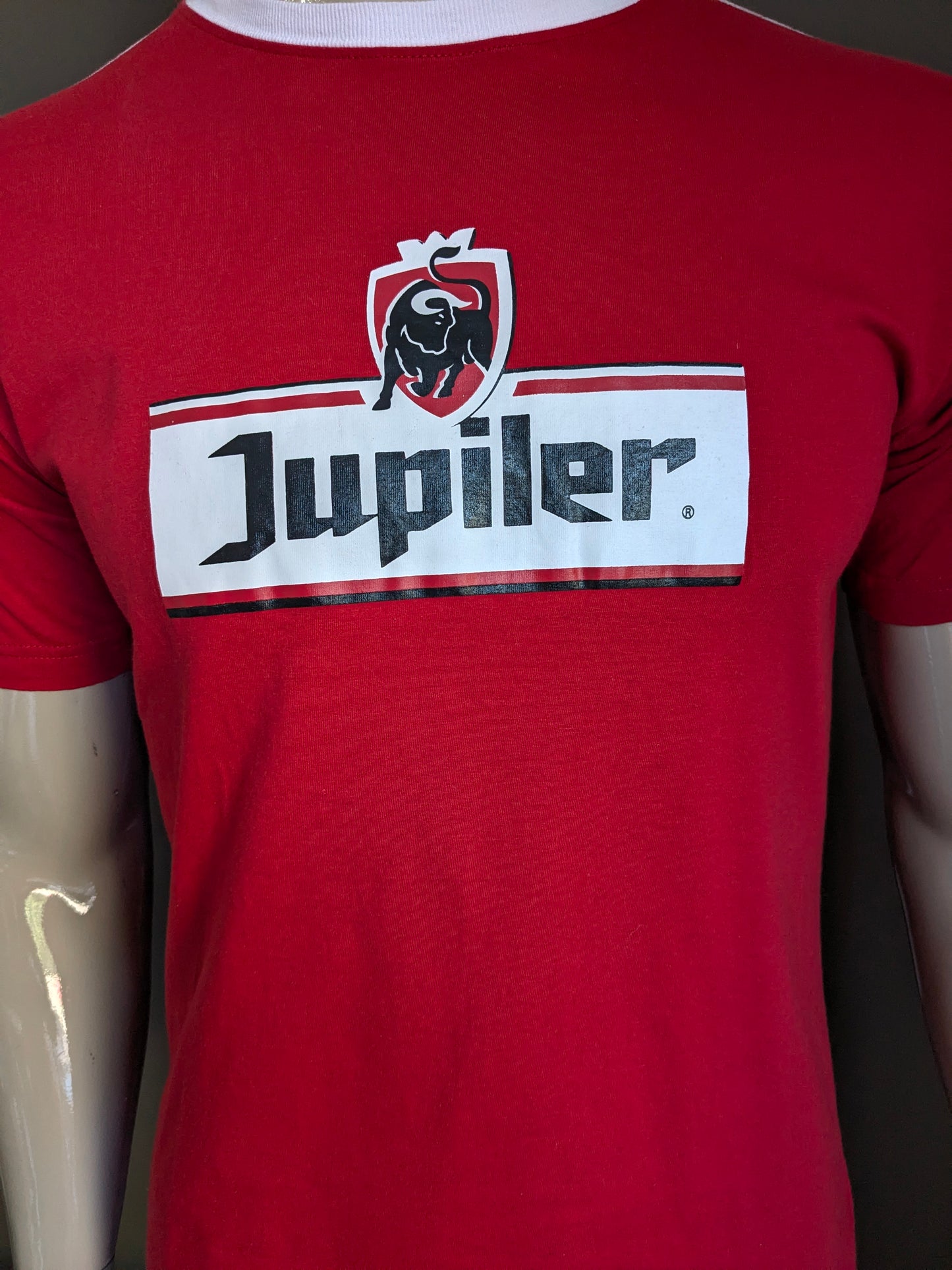 Jupiler -Shirt. Rot mit Druck. Größe M / L.