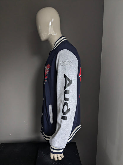 B Scelta: Audi College Jack / giacca. Grigio blu con applicazioni. Taglia XL. Mist Upper Sneak.