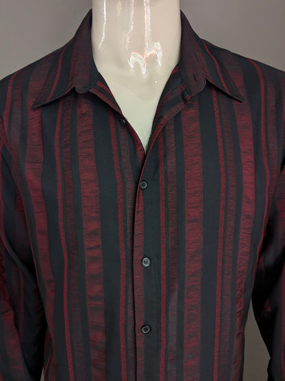 Vintage Clockhouse Shirt. Red black wrinkle motif, size L,