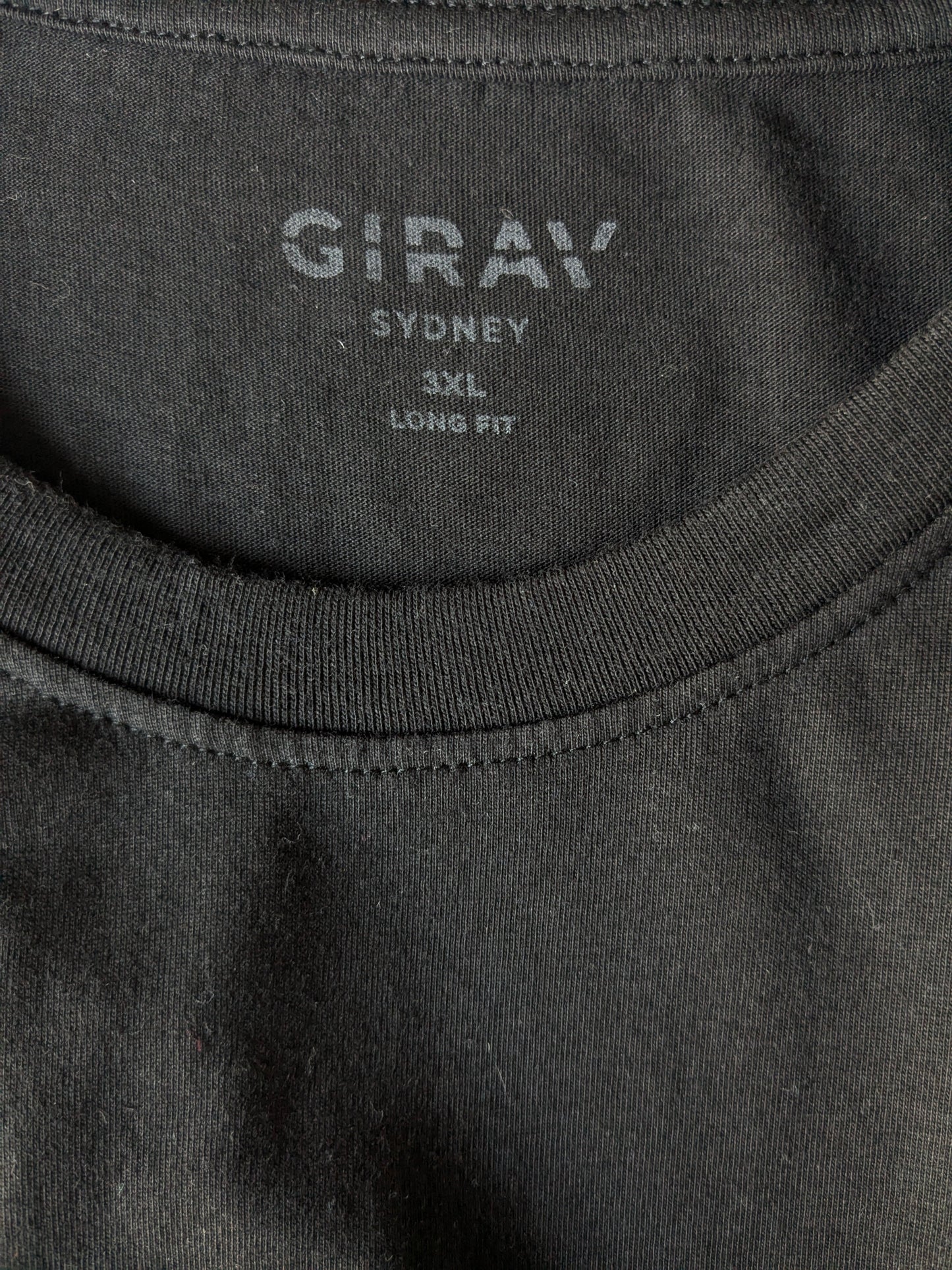 Girav shirt. Long Fit. Black colored. Size 3XL / XXXL.