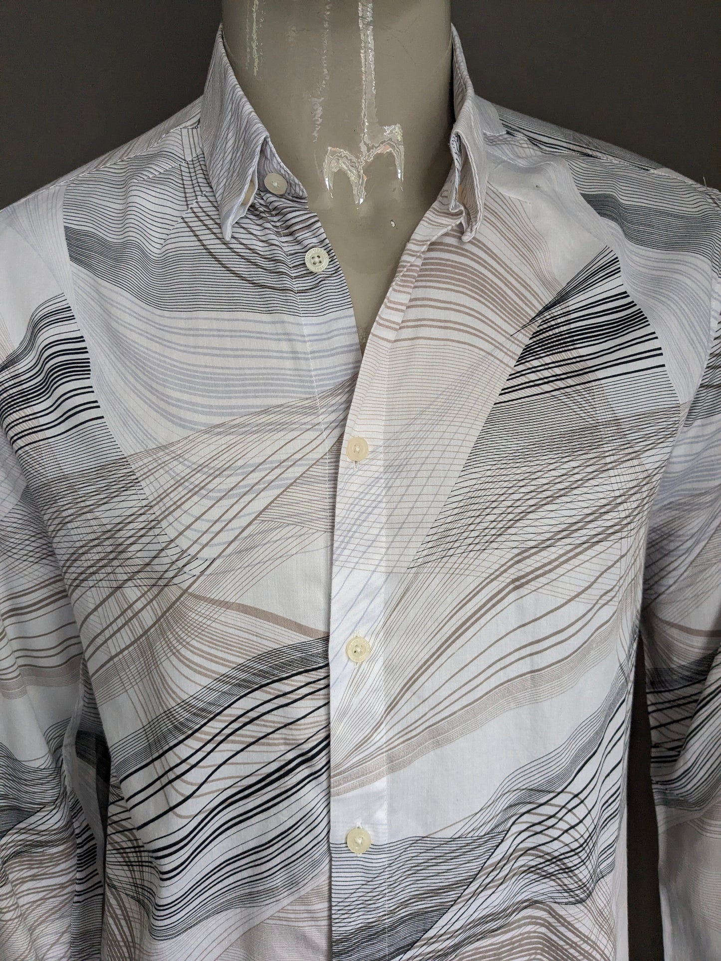 Hans Ubbink shirt. Gray black brown print. Size XL.