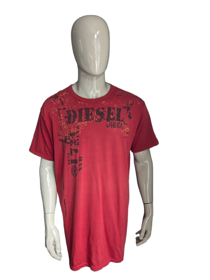 Camicia diesel. Rosso con stampa. Dimensione 4xl-xxxxl / 3xl-xxxl.