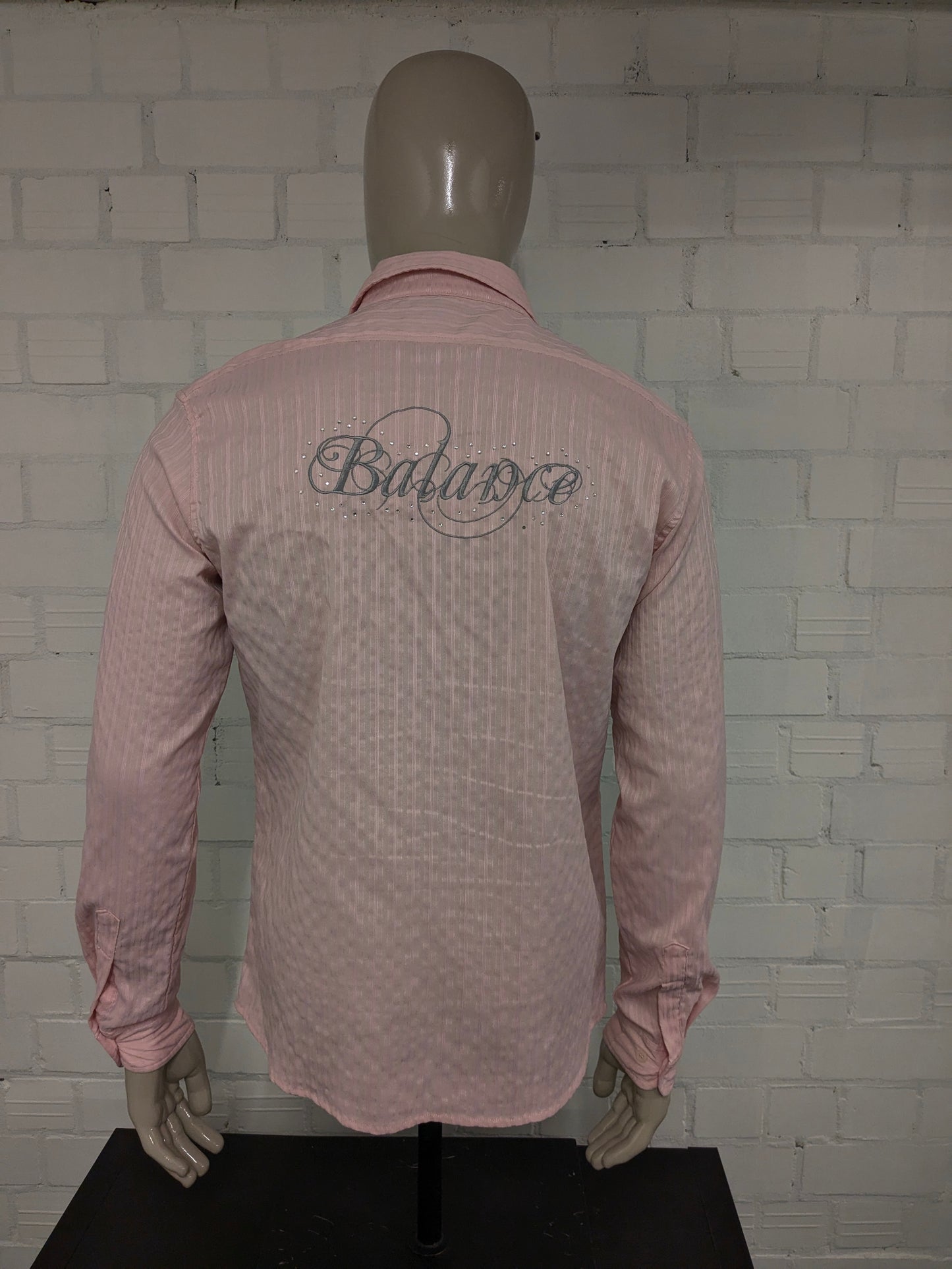 Balance Jeans Couture Shirt. Rose rayé avec applications. Taille M / L.