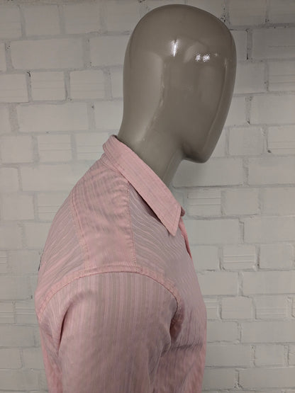 Balance Jeans Couture Shirt. Rose rayé avec applications. Taille M / L.