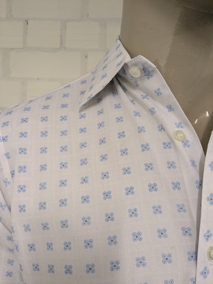 Amistad camisa de los 70. Estampado azul blanco. Tamaño M.