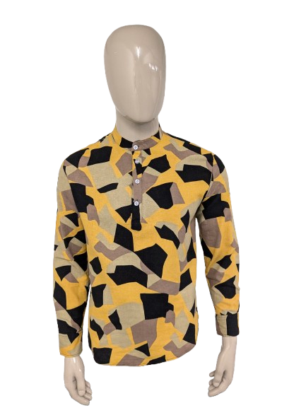 Camisa sin marca con cuello agricultor / mao / boeren. Estampado negro marrón amarillo. Tamaño L.