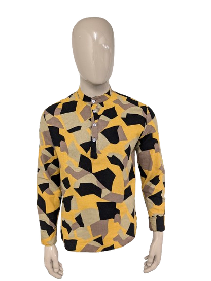 Camisa sin marca con cuello agricultor / mao / boeren. Estampado negro marrón amarillo. Tamaño L.