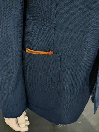 Kreis der Gentlemen Wolljacke mit Ellbogenflecken. Dunkelblau gefärbt. Größe 56 / xl. Schlanke Passform.