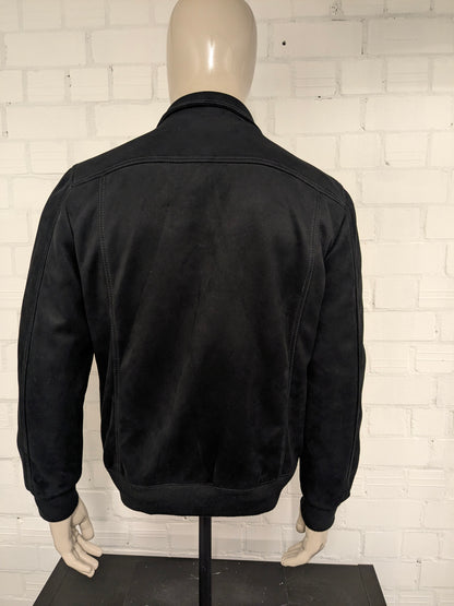 Zara Man suède look tussen jas . jack. Zwart gekleurd. Maat XL.