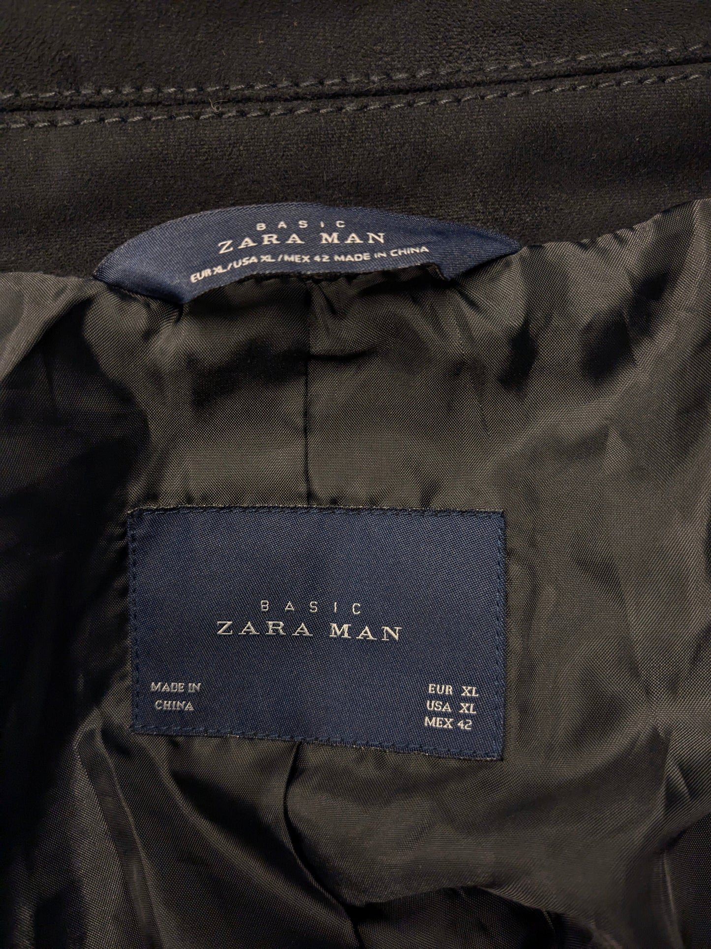 Zara Man suède look tussen jas . jack. Zwart gekleurd. Maat XL.