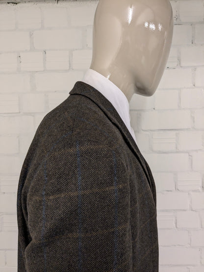 Feraud woolen jacket. Brown blue checked. Size 54 / L.