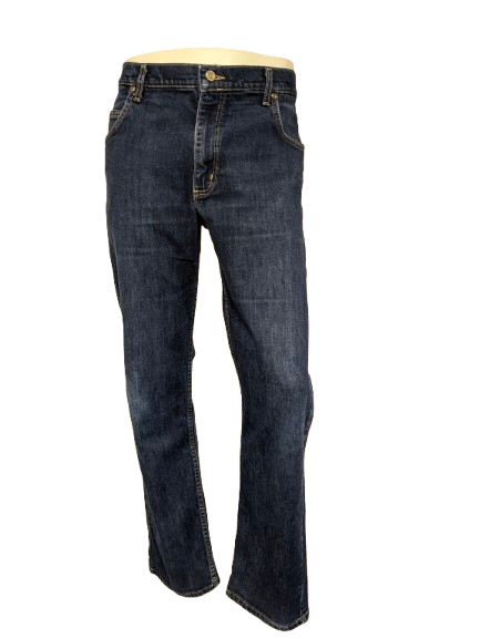 LEE jeans. Donker Blauw gekleurd. Maat W38 - L34. type Brooklyn.