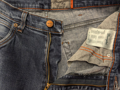 Wrangler jeans. Donker Blauw gekleurd. Maat W32 - L32. type Arizona. stretch.