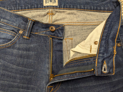 Edwin jeans. Donker Blauw gekleurd. Maat W31 - L34. Slim Tappered. Low Crotch.