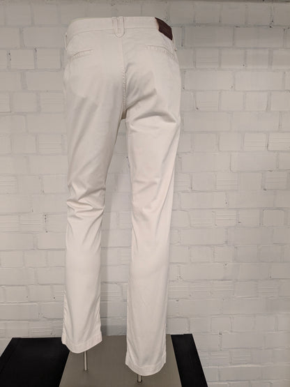 Hugo Boss Orange broek. Beige gekleurd. Maat W34 - L32. Slim Fit.