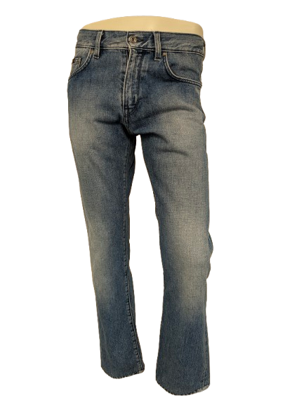 Boss Hugo Boss jeans. Blauw gekleurd. Maat W31 - L30. netjes ingekort.