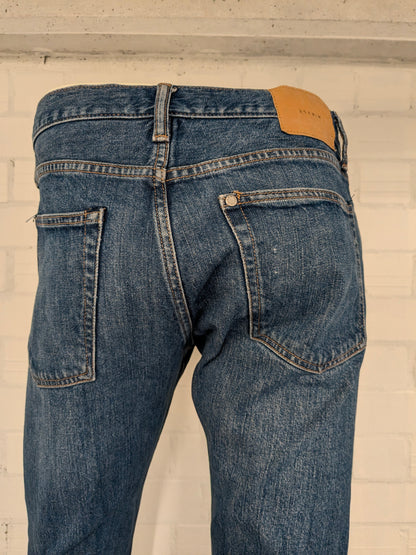 H & M Denim Jeans. Blau gefärbt. Größe W31 - L32. Schlank gerade.