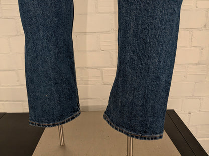 H & M Denim Jeans. Blau gefärbt. Größe W31 - L32. Schlank gerade.