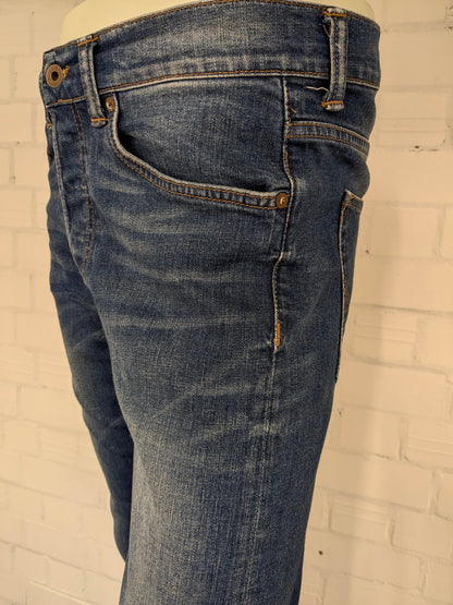 Edwin jeans. Blauw gekleurd. Maat W32 - L34. Slim Tappered.