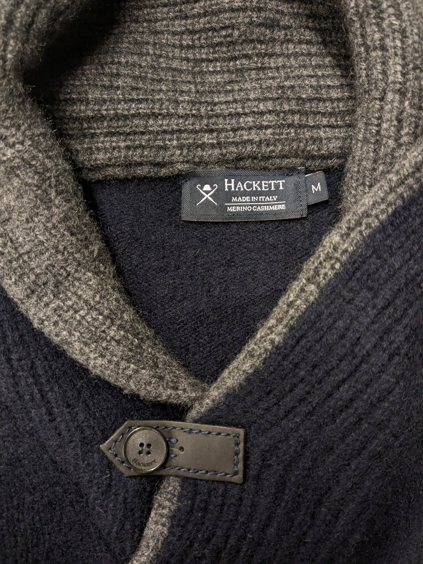 Hackett Woollen -Pullover mit sportlichem Kragen. Dunkelblau gefärbt. Größe M.