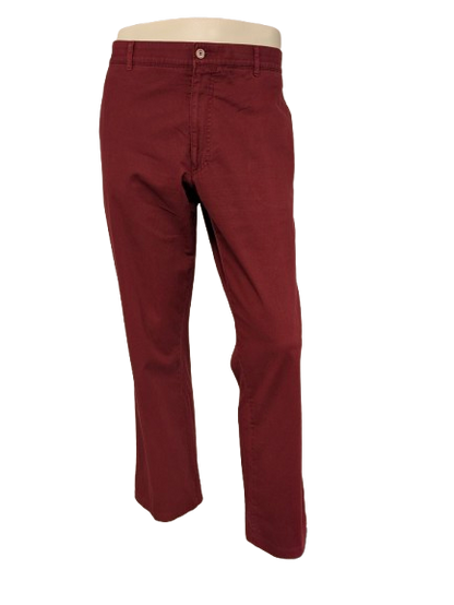 Meyer & Meyer broek / pantalon. Rood motief. Maat 58 / XXL - 2XL.