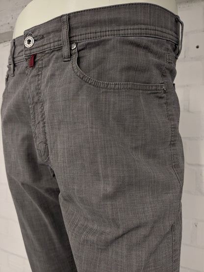 Pierre Cardin jeanswear broek. Bruin motief. Maat W34 - L34.