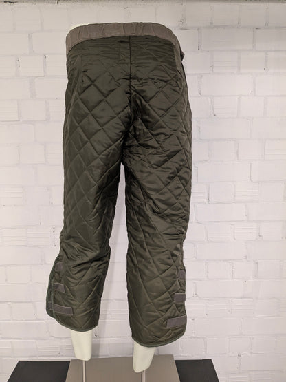 Army / Leger gewatteerde / padded 3/4e broek met klittenbandsluiting. Groen gekleurd. Maat S.