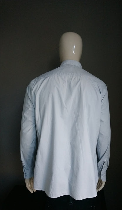 Chemise de mangue. Gris clair de couleur. Taille 2xl / xxl. Slim Fit.