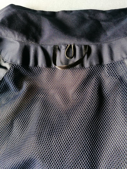 FESCA halb lange Sommerjacke. Dunkelblau farbig. Größe XL.