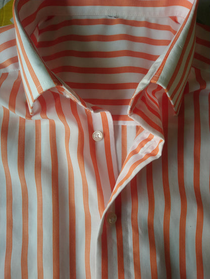 Camisa Olymp manga corta. Naranja de rayas blancas. Tamaño xl.