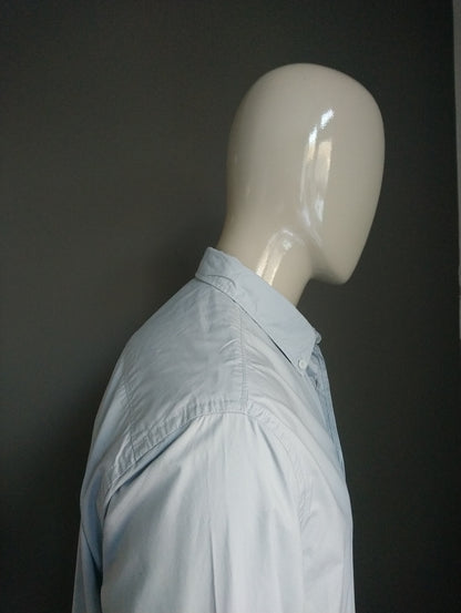 Chemise de mangue. Gris clair de couleur. Taille 2xl / xxl. Slim Fit.