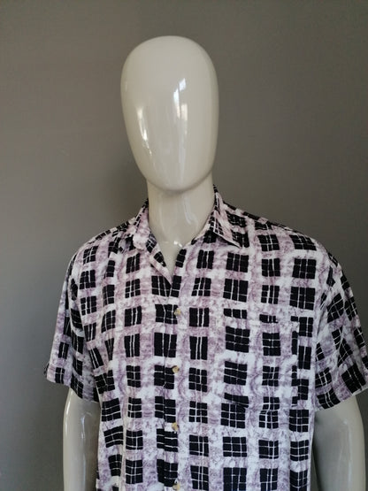 Vintage-Shirt. Kurzarm. Lila weißer Druck. Größe XL 100% Viskose.