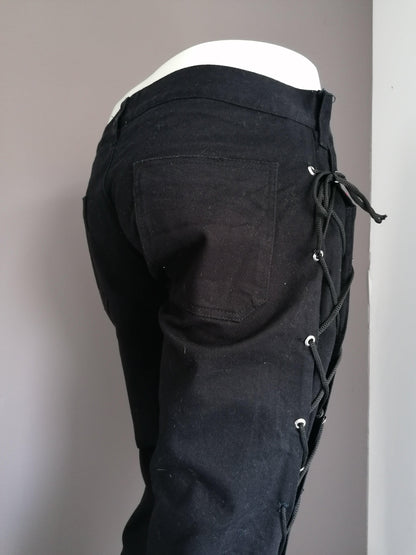 B keus: Black Pistol broek met vetersluiting zijkant. Zwart gekleurd. Maat W38 - L34 - EcoGents