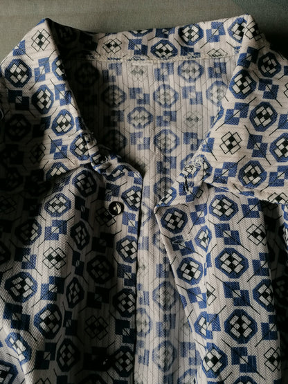 Vintage overhemd. Blauw Witte print. Maat XL.