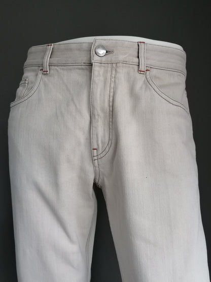 Pantalones Loro Piana. Coloreado de color beige. Tamaño W33 - L32.