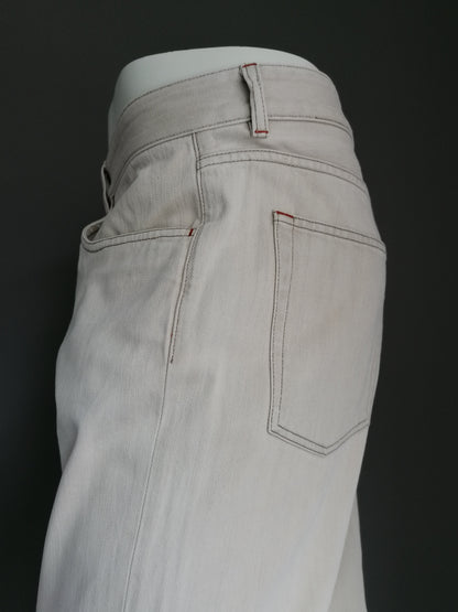 Pantalones Loro Piana. Coloreado de color beige. Tamaño W33 - L32.