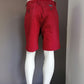 Nautica korte broek. Rood gekleurd. Maat W32