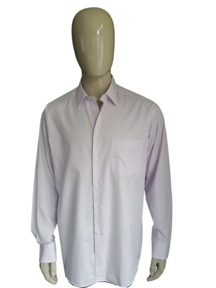 C.C.S. shirt. Light purple / lilac colored. Size 44 / XL.