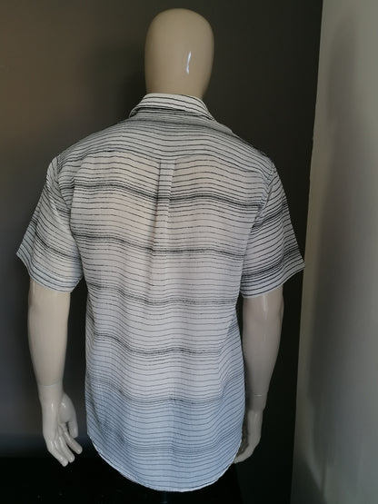 Vintage Versace Classic overhemd korte mouw. Zwart Wit gestreept. Maat L. 100% Viscose.