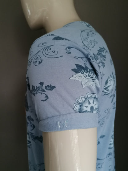 Smith & Jones shirt. Blue flowers print. Size L.