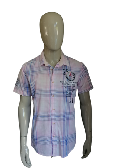 Camp David Shirt Sleeve. Rose violet bloqué avec des applications. Taille L. ajustement régulier.