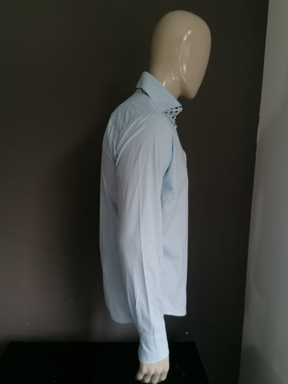 Camisa A1A. Color azul claro. Talla M.