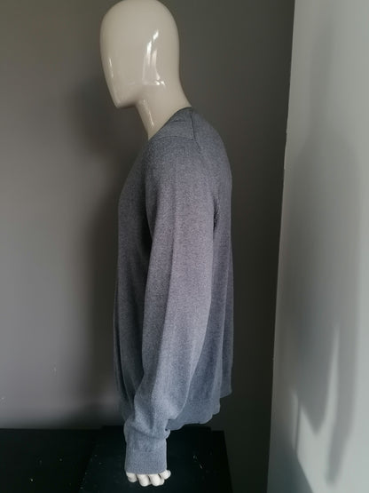 Miller & Monroe cotton sweater with V-neck. Dark gray. Size XL.