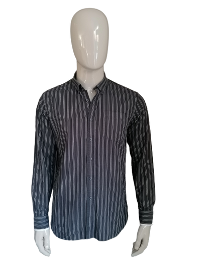 Giordano shirt. Black gray striped. Size L. Slim Fit.