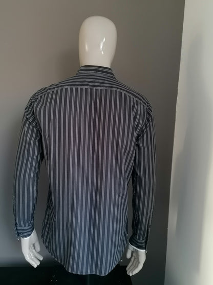 Giordano shirt. Black gray striped. Size L. Slim Fit.