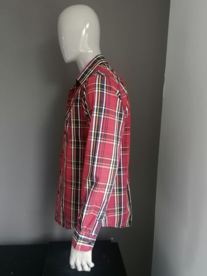 Armada shirt. Red blue yellow checked. Size XL. Regular fit.