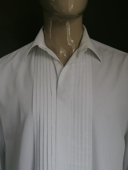 Alias ​​Q Camisa de fumar. Tipo de nudo de manguito. Blanco. Tamaño 44 / xl.