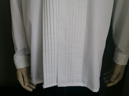 Alias ​​Q Camisa de fumar. Tipo de nudo de manguito. Blanco. Tamaño 44 / xl.