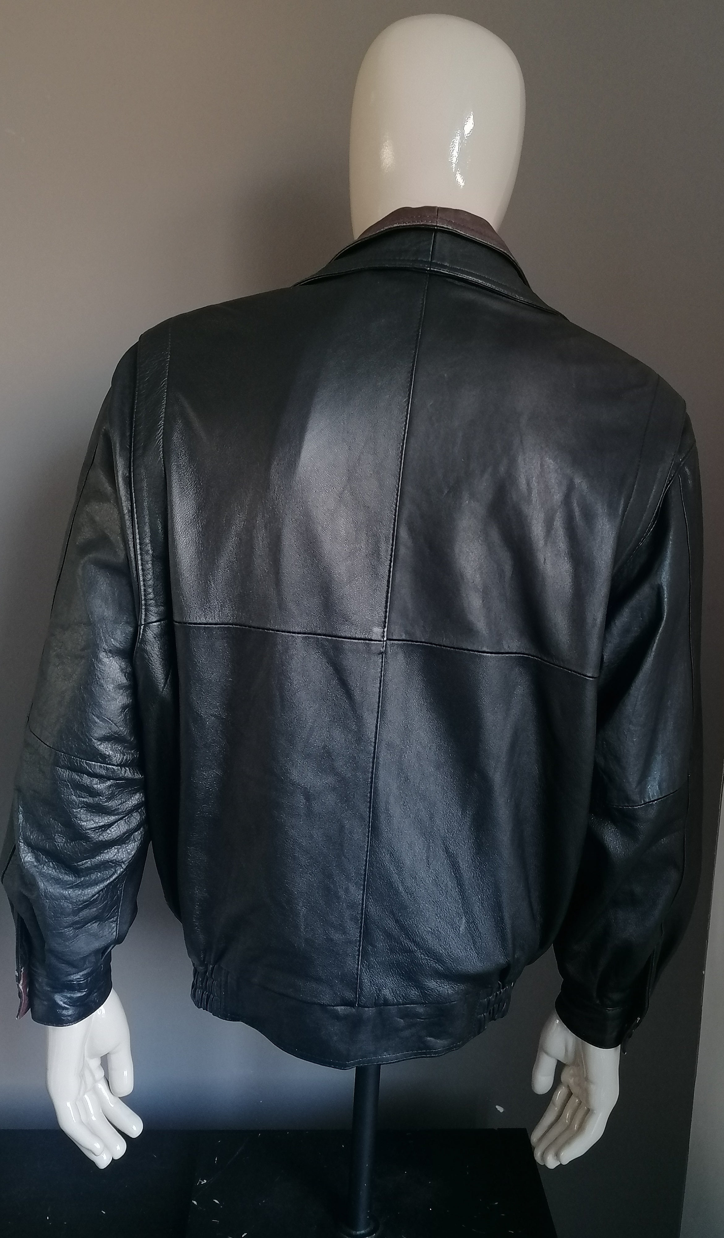 Vintage 80s-90s leather jacket with double closure. Brown black colore –  EcoGents